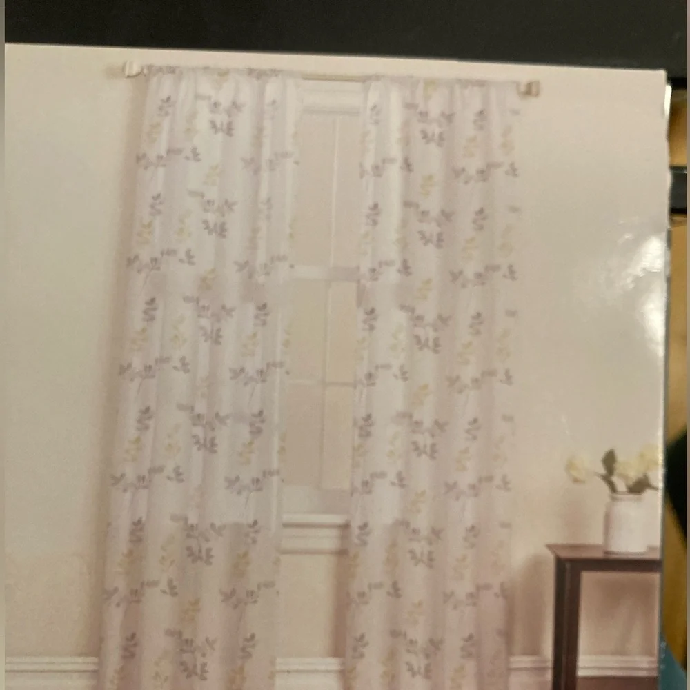 Bed Bath & Beyond light filtering